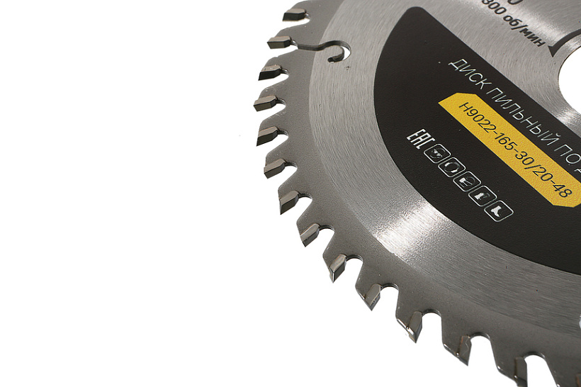 pilnyy_disk_po_derevu_165x3020mm_48_zubev_hanskonner