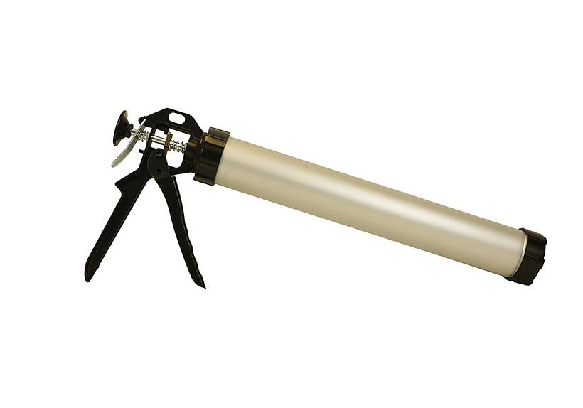 pistolet_dlya_germetika_600ml_tsilindricheskiy_sturm